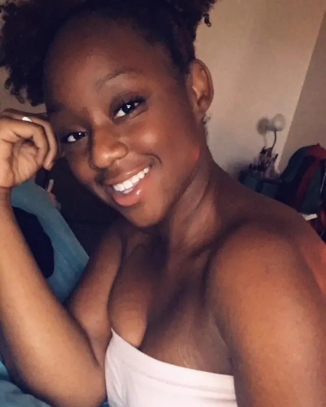 Aminata, 31 ans, dominatrice à Charentay