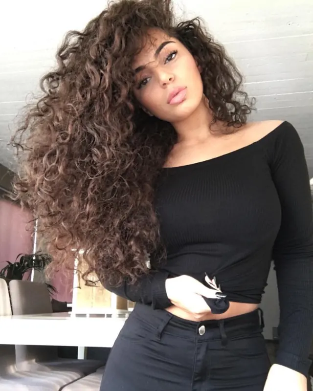 Ángela, 27 ans, dominatrice à Les Essarts-le-Roi