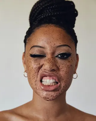Arlette, 26 ans, dominatrice à Paris