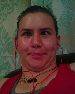 Lina, 29 ans, dominatrice à Angers