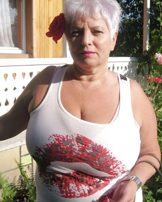Marie-Noëlle, 58 ans, dominatrice à Saint-Hilaire-Saint-Mesmin