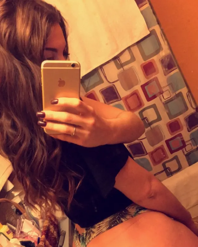 Nora, 29 ans, dominatrice à Callian