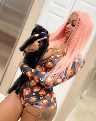 Ruth, 29 ans, dominatrice à Saint-Germain-du-Puy