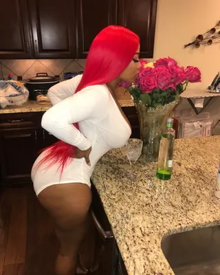 Viviane, 36 ans, dominatrice à Rodez